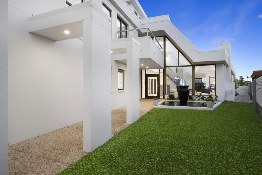 Custom outdoor area by Gold Coast builder All Round Building Services